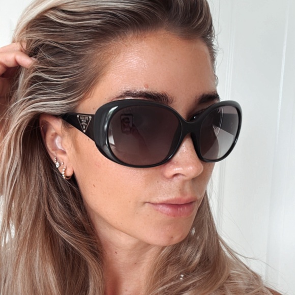 Prada Sunglasses SPR27L - Picture 8 of 9